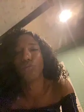 tamarabigass1 online show from 02.26.25