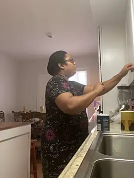 ebonyred online show from 01.20.25