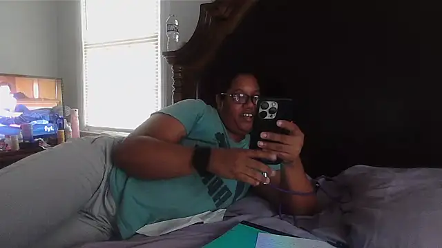 ebonyred online show from 10.09.25