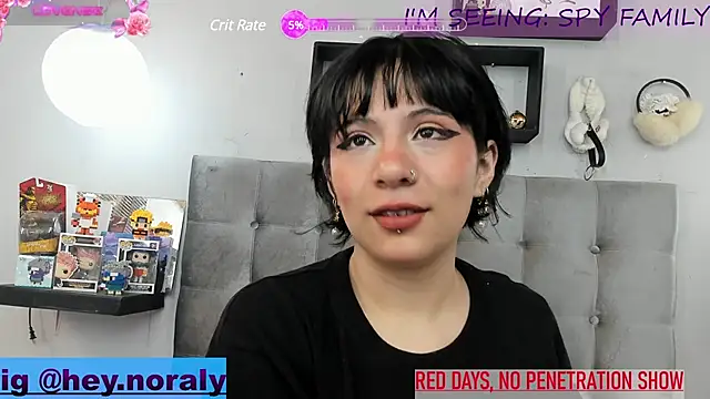 Snapshot of hey_noraly chatting on 01.04.25 hey noraly online show from 01.04.25