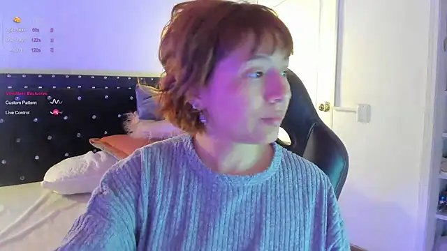 Snapshot of hey_noraly chatting on 09.30.25 hey noraly online show from 09.30.25