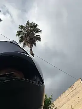 nicole valencia  online show from 02.16.25