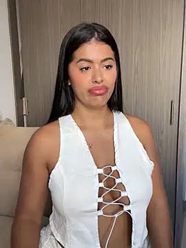 MelissaWaltton online show from 11.26.25