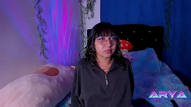 arysUwU online show from 02.06.25