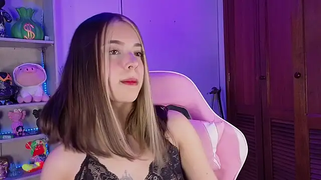 EmilyMiller  online show from 09.20.25