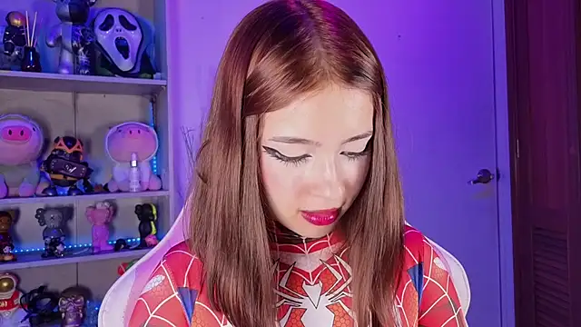 EmilyMiller  online show from 11.05.25