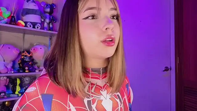 Snapshot of EmilyMiller_ chatting on 02.12.26 EmilyMiller online show from 02.12.26