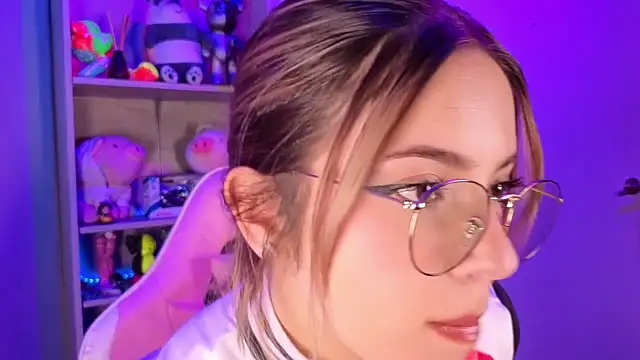 EmilyMiller  online show from 05.21.26