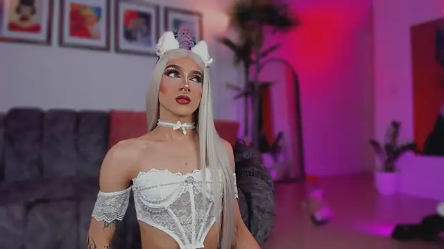 Taylor  foxxx online show from 11.19.25