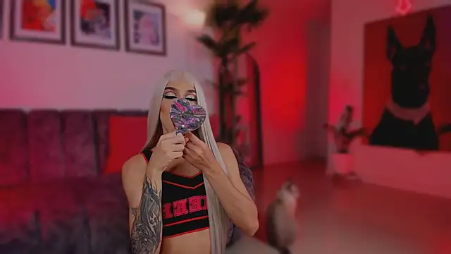 Taylor  foxxx online show from 04.17.26