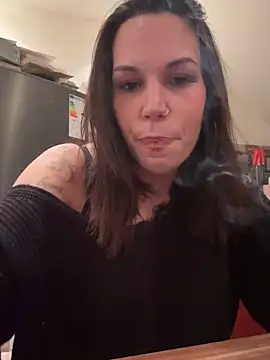 Snapshot of Lady_Knaller chatting on 01.22.25 Lady Knaller online show from 01.22.25