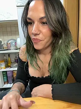 Lady Knaller online show from 10.23.25