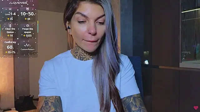 tattooedBabyy online show from 03.04.25