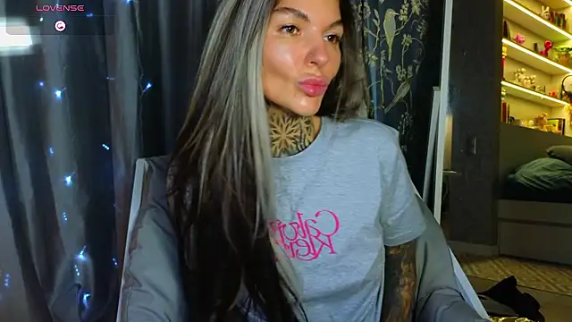 tattooedBabyy online show from 01.11.26