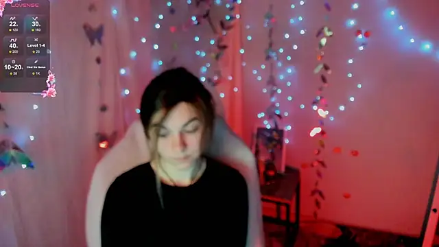 Snapshot of Sweet_me_ chatting on 04.23.26 Sweet me online show from 04.23.26