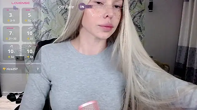 Snapshot of Marmalade_Fox chatting on 03.06.25 Marmalade Fox online show from 03.06.25