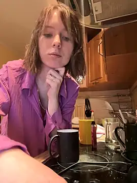 Crayzy Luv online show from 01.27.25