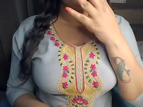 Trezza online show from 10.26.25