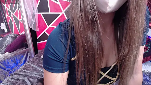 Snapshot of Lion_______ chatting on 12.14.24 Lion online show from 12.14.24