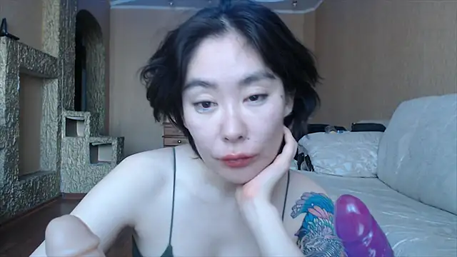 Kunimitsuu  online show from 02.23.25