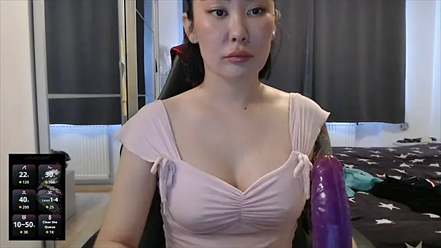 Snapshot of Kunimitsuu_ chatting on 09.26.25 Kunimitsuu online show from 09.26.25