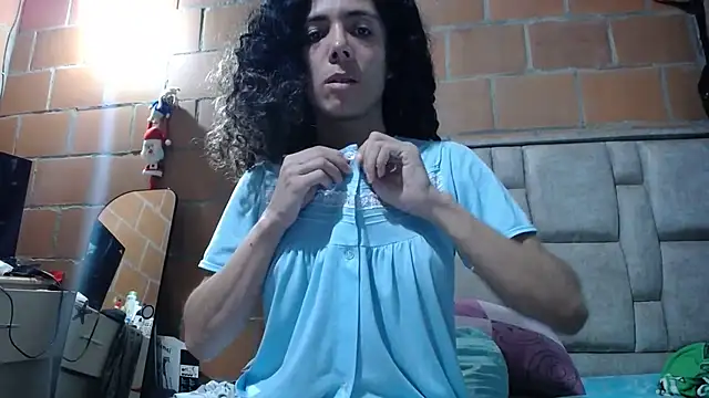 Nadia Monroe online show from 10.10.25