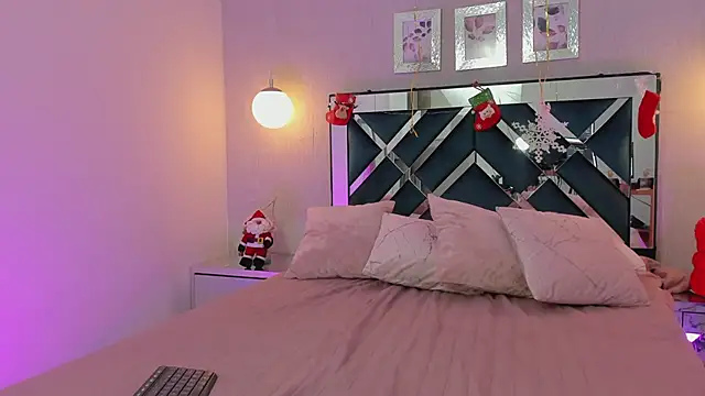 Miakhalifa 7 online show from 12.26.24