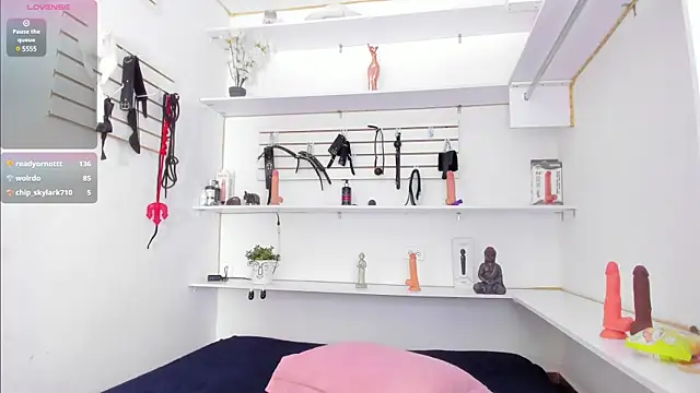 Alejandra Dunn online show from 02.15.25