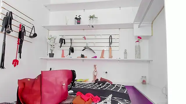 Alejandra Dunn online show from 10.01.25