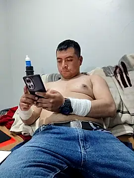 Potro23hotzen online show from 04.07.26