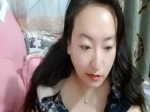 Snapshot of Xylona666 chatting on 02.05.25 Xylona666 online show from 02.05.25