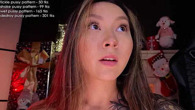 Snapshot of im_casey chatting on 12.17.24 im casey online show from 12.17.24
