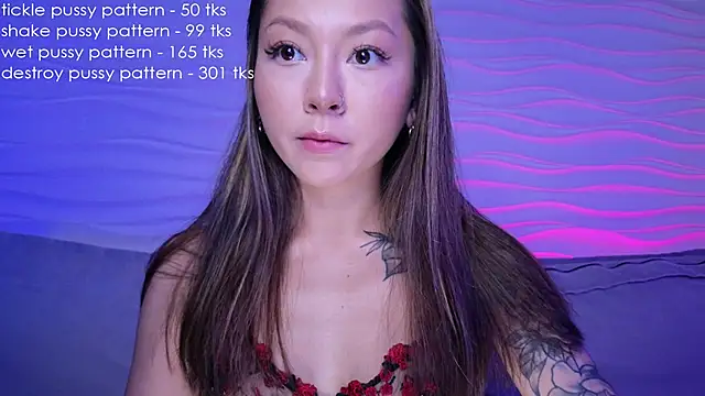 Snapshot of im_casey chatting on 02.02.25 im casey online show from 02.02.25
