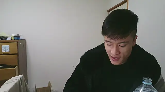Snapshot of IroManager chatting on 01.05.25 IroManager online show from 01.05.25