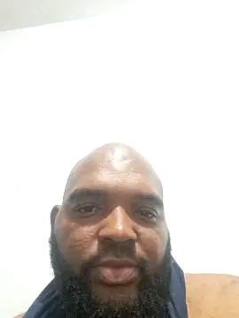 Snapshot of Sny- chatting on 03.02.26 Sny- online show from 03.02.26