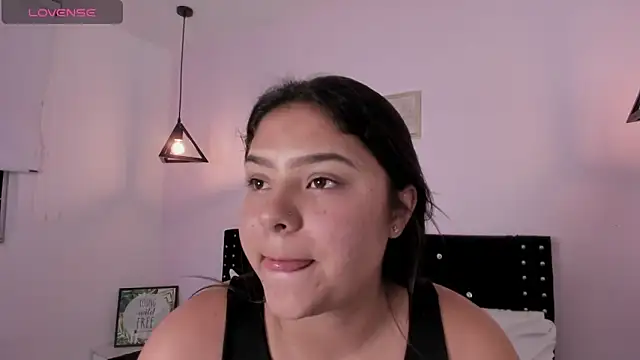 Snapshot of Oriana_Guzman chatting on 09.15.25 Oriana Guzman online show from 09.15.25
