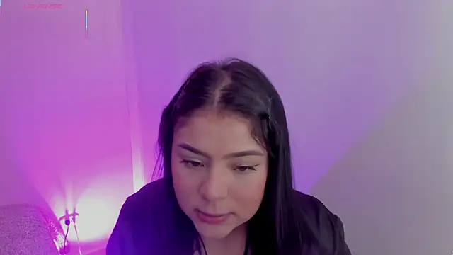 Oriana Guzman online show from 02.21.26