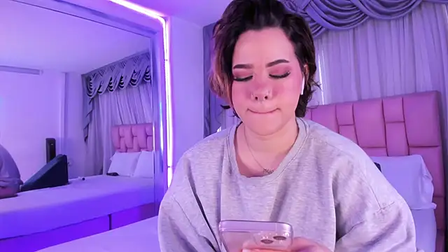 Snapshot of albaismynameX chatting on 01.17.25 albaismynameX online show from 01.17.25