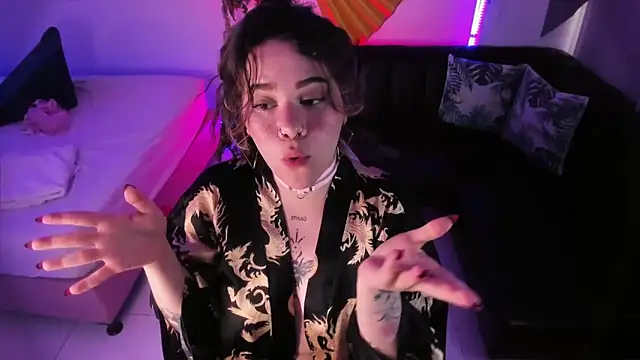 Snapshot of albaismynameX chatting on 02.21.25 albaismynameX online show from 02.21.25