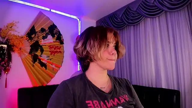 Snapshot of albaismynameX chatting on 03.17.25 albaismynameX online show from 03.17.25