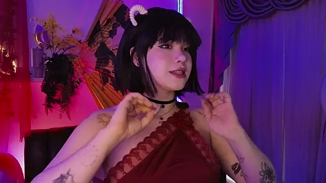 Snapshot of albaismynameX chatting on 10.29.25 albaismynameX online show from 10.29.25