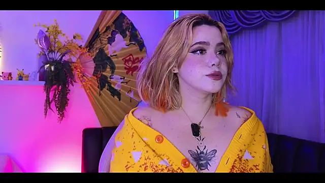 albaismynameX online show from 11.15.25