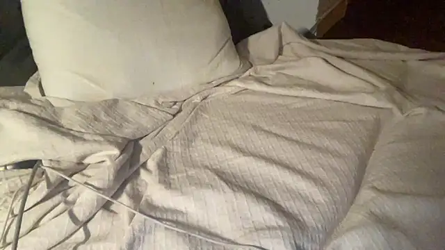 XK-Sandro online show from 12.18.24