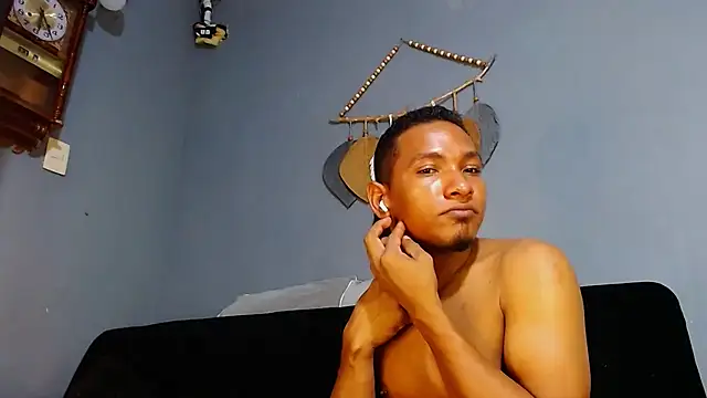 Grandeygruesa1 online show from 02.28.25