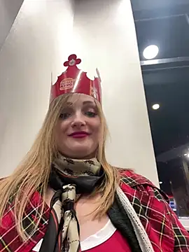 Snapshot of LadyTatiana_Madam chatting on 01.02.25 LadyTatiana Madam online show from 01.02.25