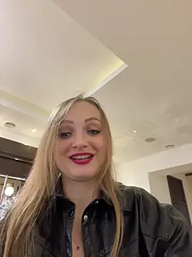 Snapshot of LadyTatiana_Madam chatting on 02.15.25 LadyTatiana Madam online show from 02.15.25