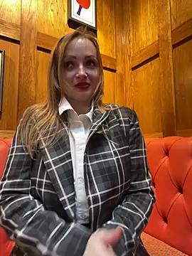 Snapshot of LadyTatiana_Madam chatting on 02.19.25 LadyTatiana Madam online show from 02.19.25