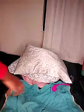 Bella kiki online show from 01.02.25