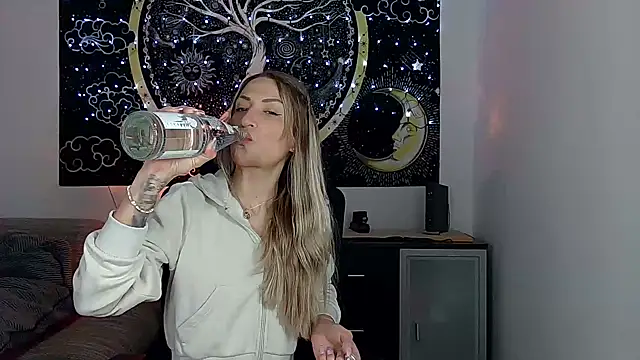 SexxyLiviaa online show from 12.18.25