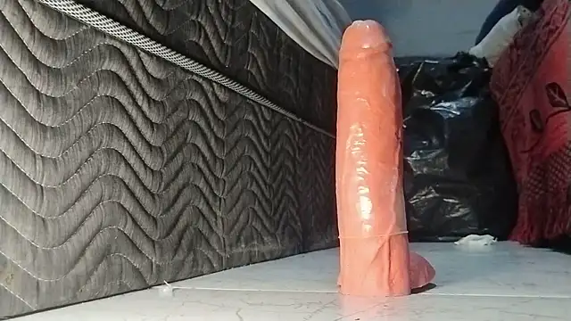 UncutToyBoy23cm online show from 02.24.26